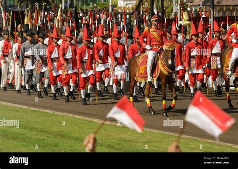 Yogyakarta Sultanate's Defense Against Dutch Colonialism: An Intriguing Tale of Javanese Resilience